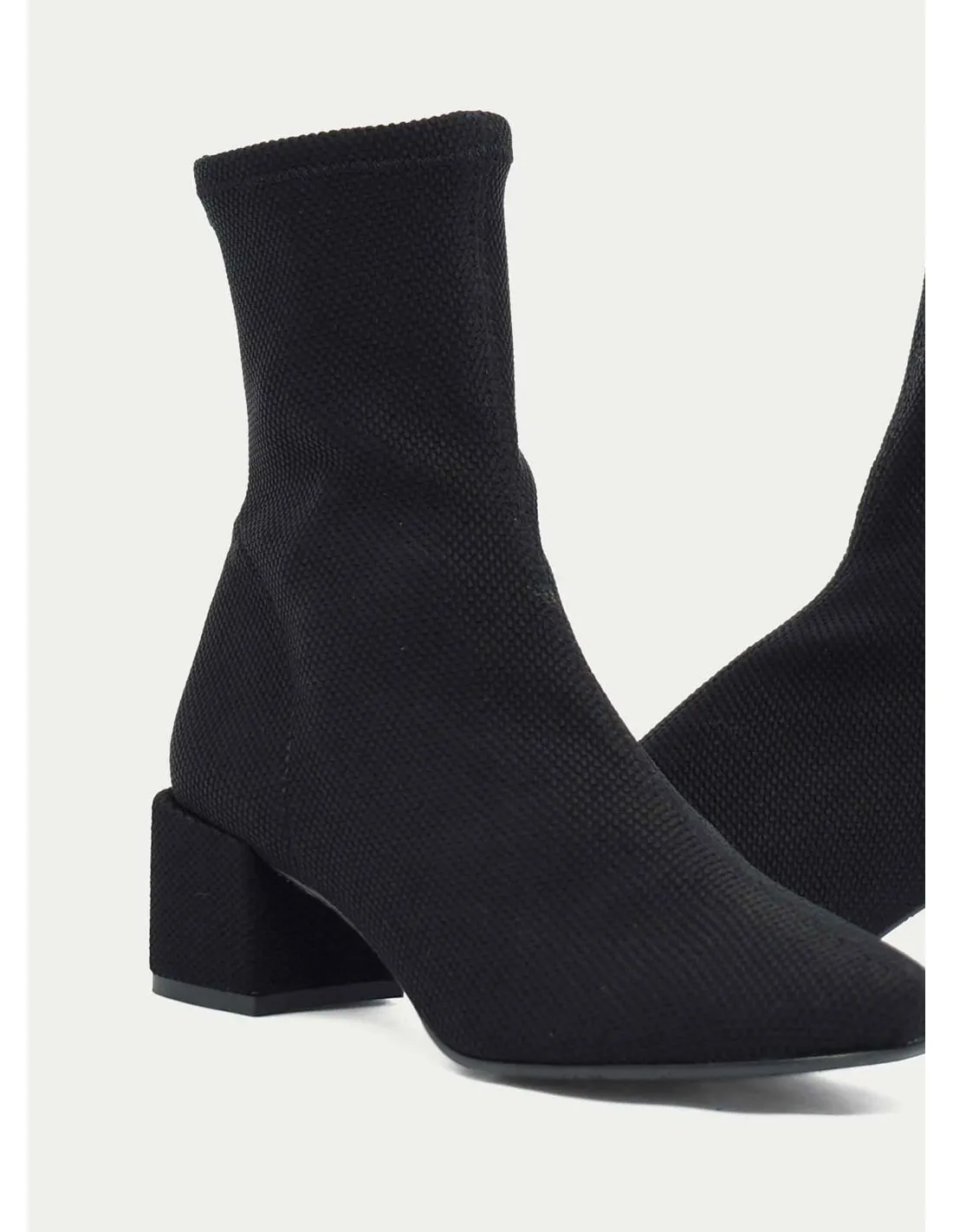 BOTAS Y BOTINES DANIELA VEGA 1518 NEGRO 
