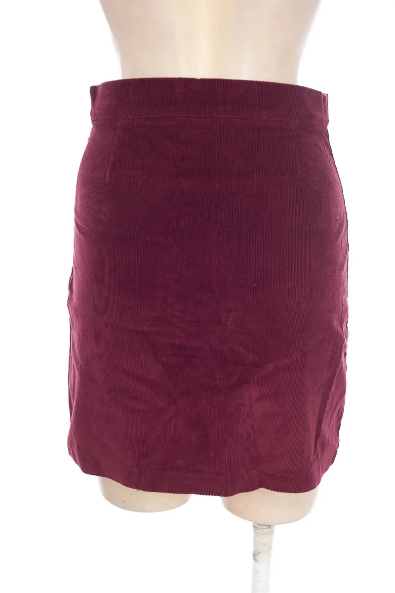 FALDA COLOR ROJO  PLUR