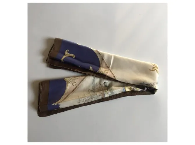 Hermès Burdeos Portes Océane Blanco roto Marrón oscuro Azul marino 