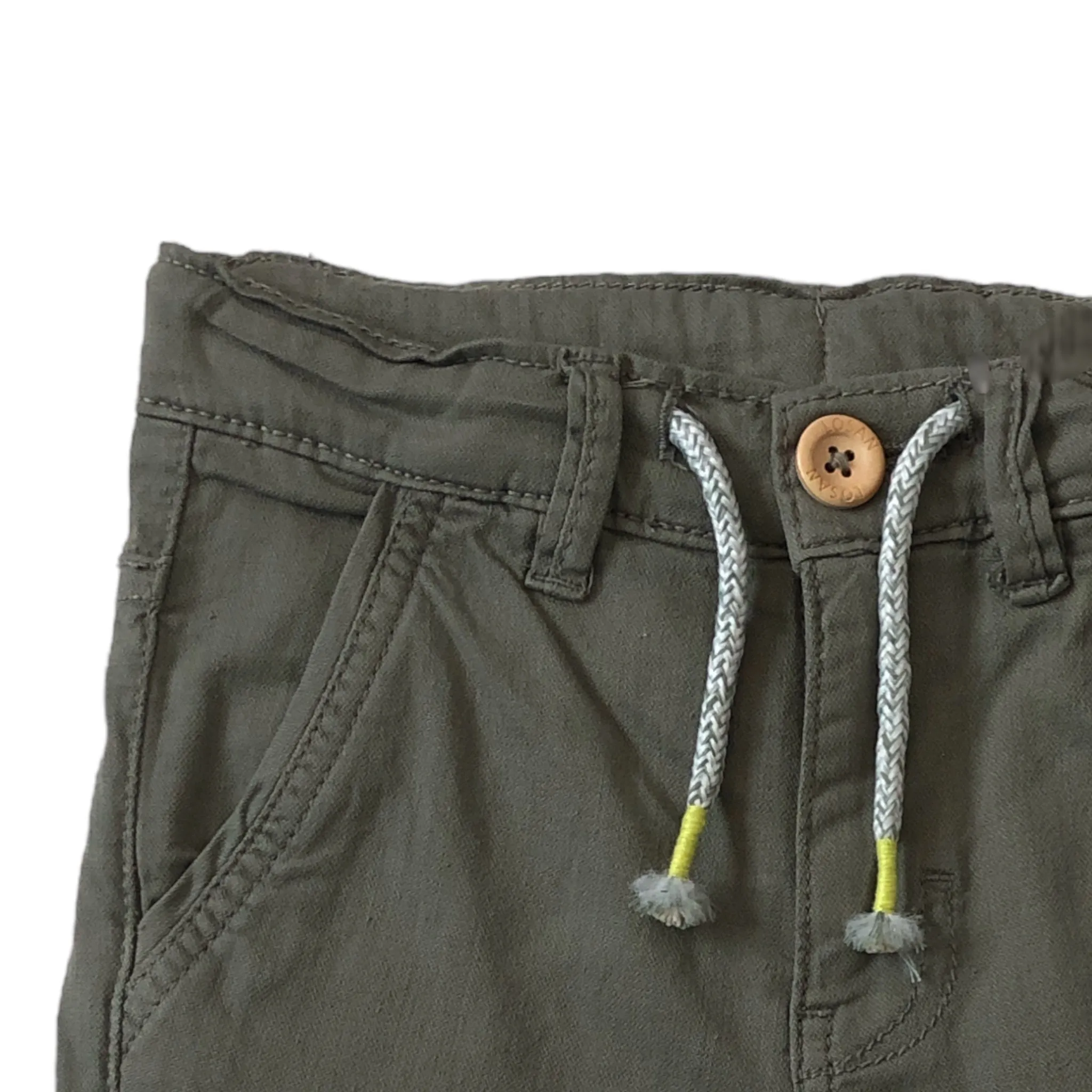 Joggers con jareta color verde LOSAN