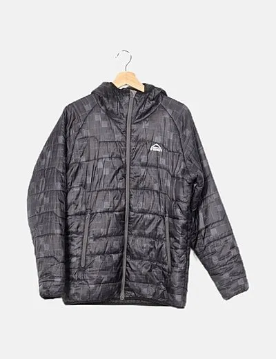 McKinley Chaqueta negra acolchada