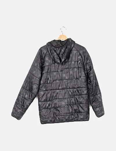 McKinley Chaqueta negra acolchada