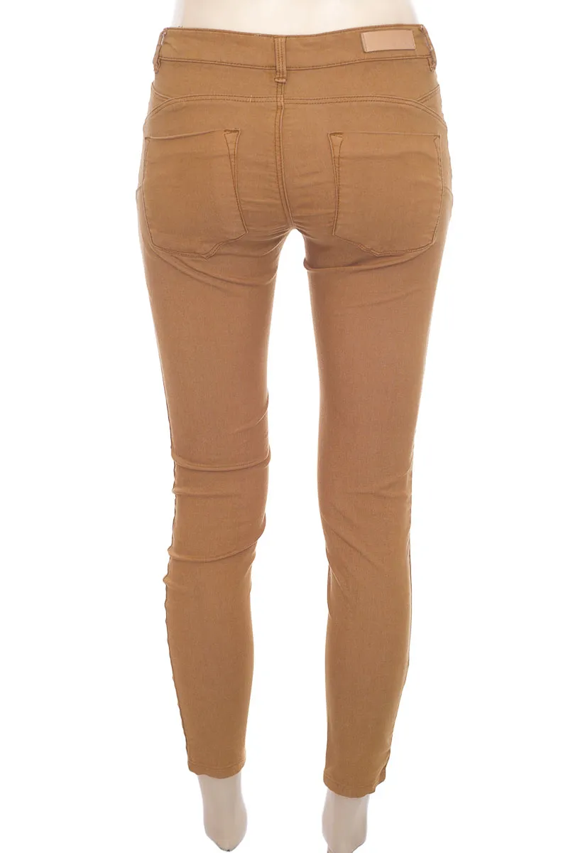PANTALóN COLOR CAFé  STRADIVARIUS