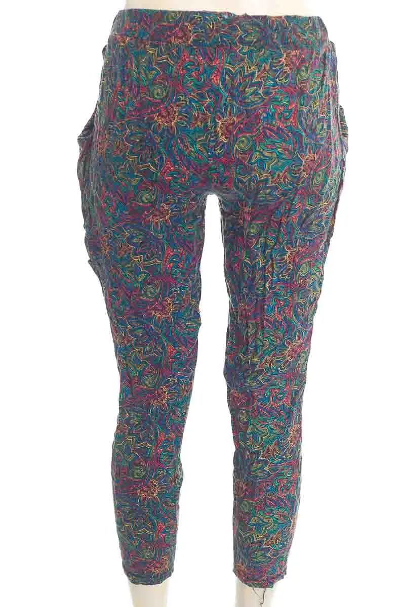 PANTALóN COLOR ESTAMPADO  CLOSEANDO