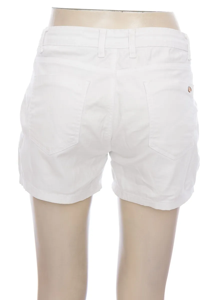 SHORT COLOR BLANCO  STRADIVARIUS