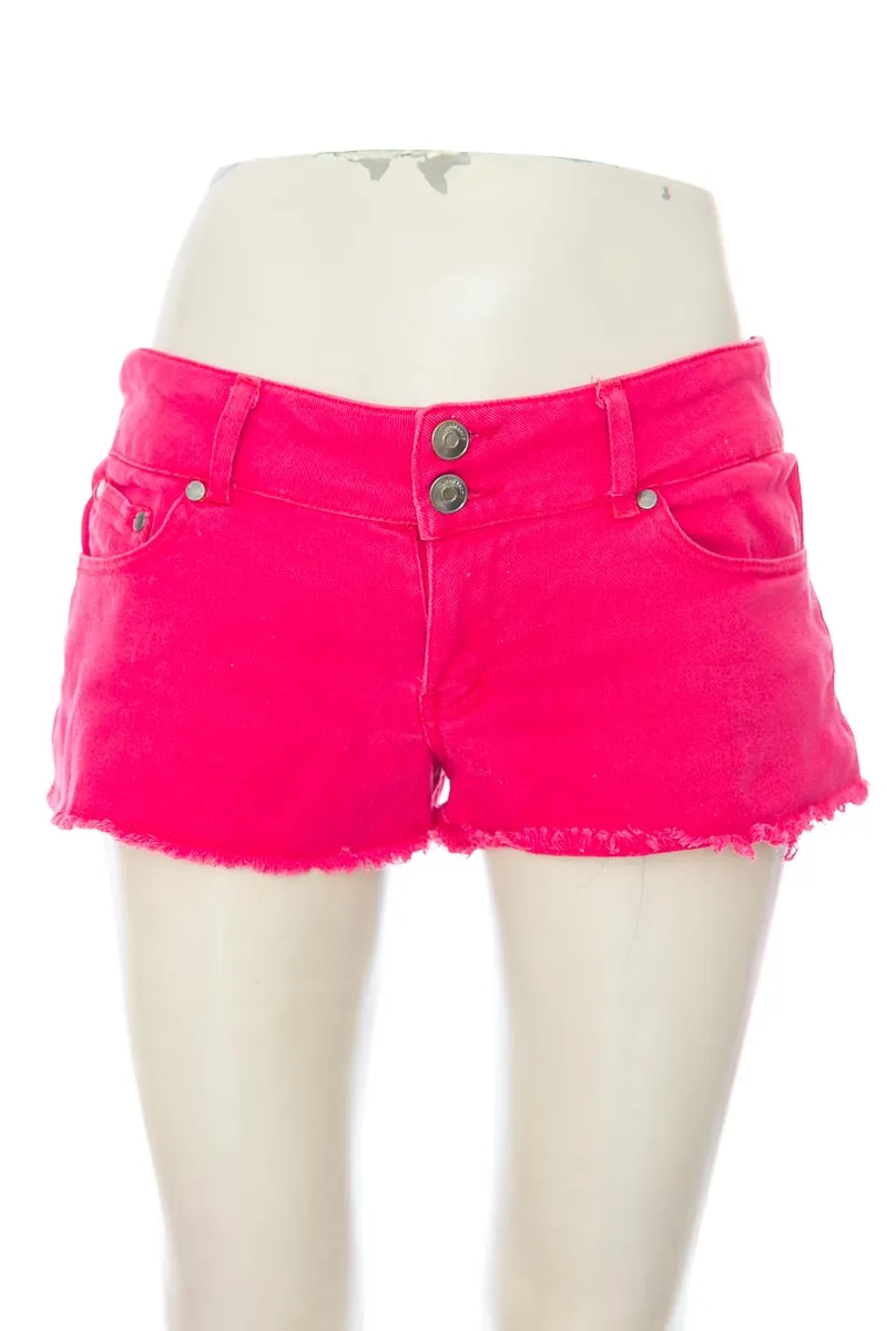 SHORT COLOR FUCSIA  AMBIANCE