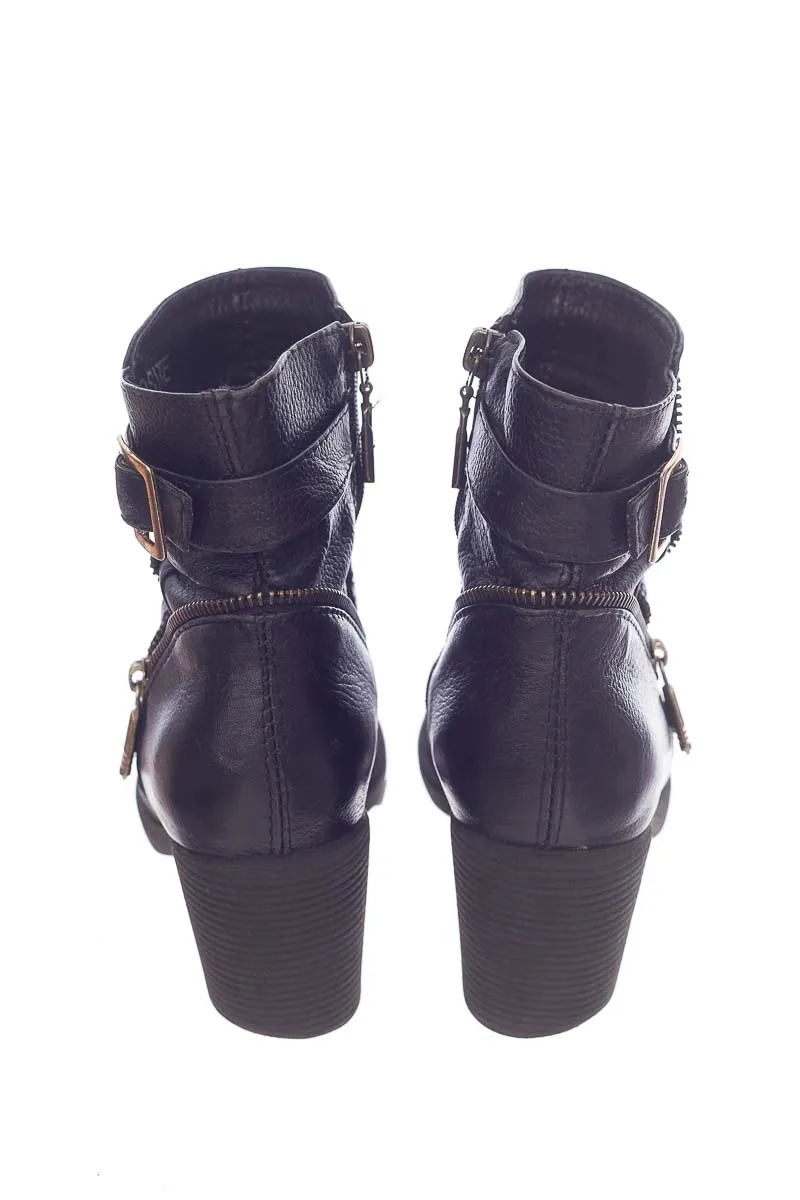 ZAPATOS COLOR NEGRO  OPPOSITE